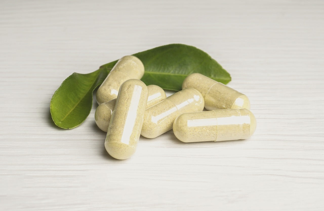 Top 7 Vitamine și Suplimente Pentru Căderea Părului (2026)